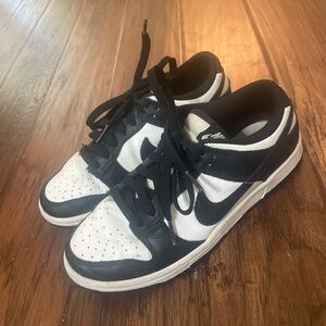 Nike Panda Dunks